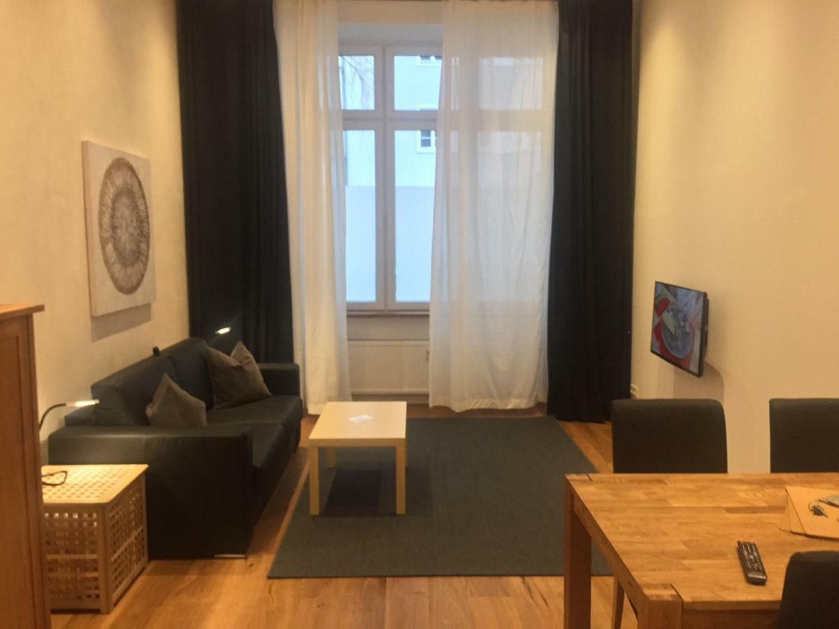 City-Apartment Berlin Charlottenburg Buitenkant foto